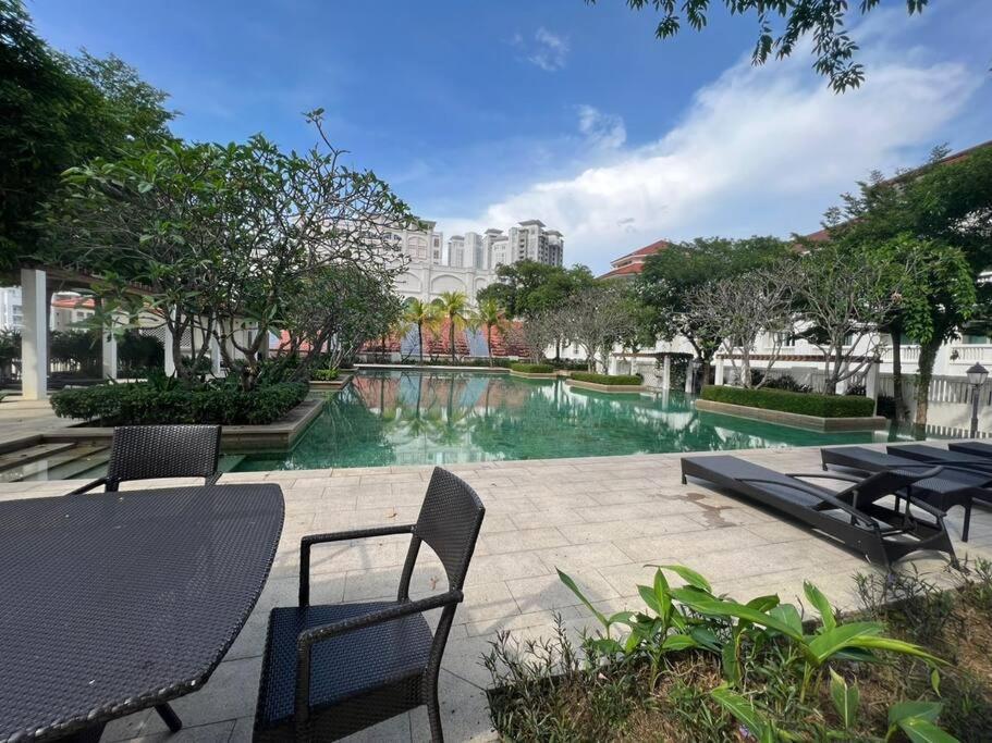 Perfect Marina Stay@ Strait Quay /W Big Balcony + Carpark Bagan Jermal Buitenkant foto