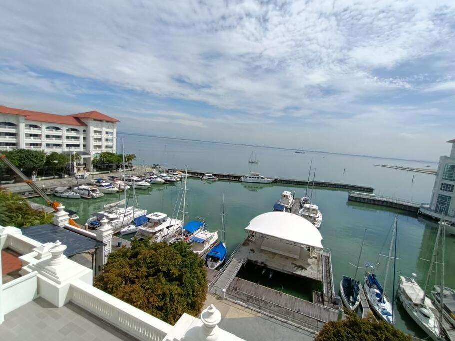 Perfect Marina Stay@ Strait Quay /W Big Balcony + Carpark Bagan Jermal Buitenkant foto